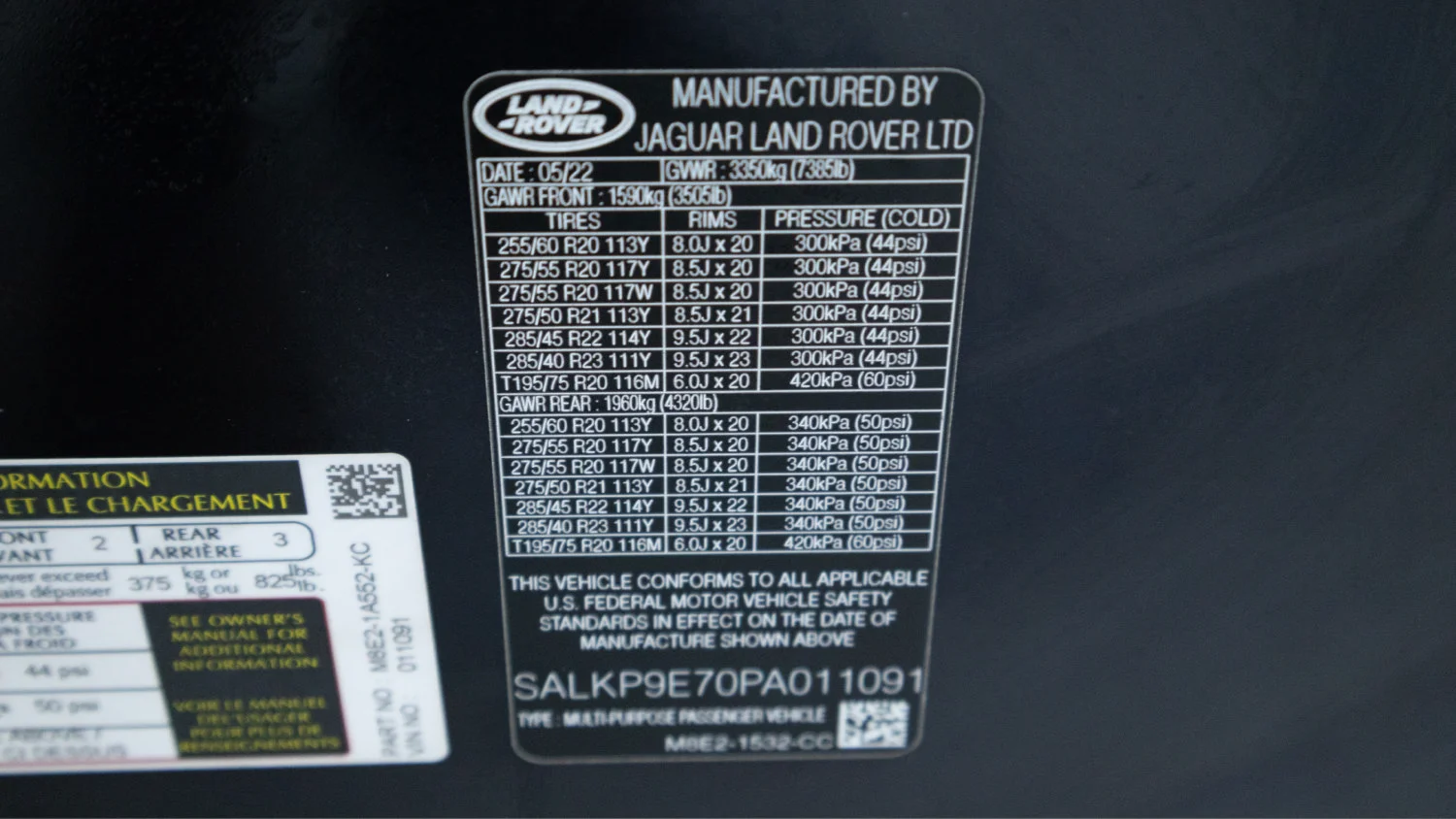 Used 2023 Blue Land Rover P530 SE image 29