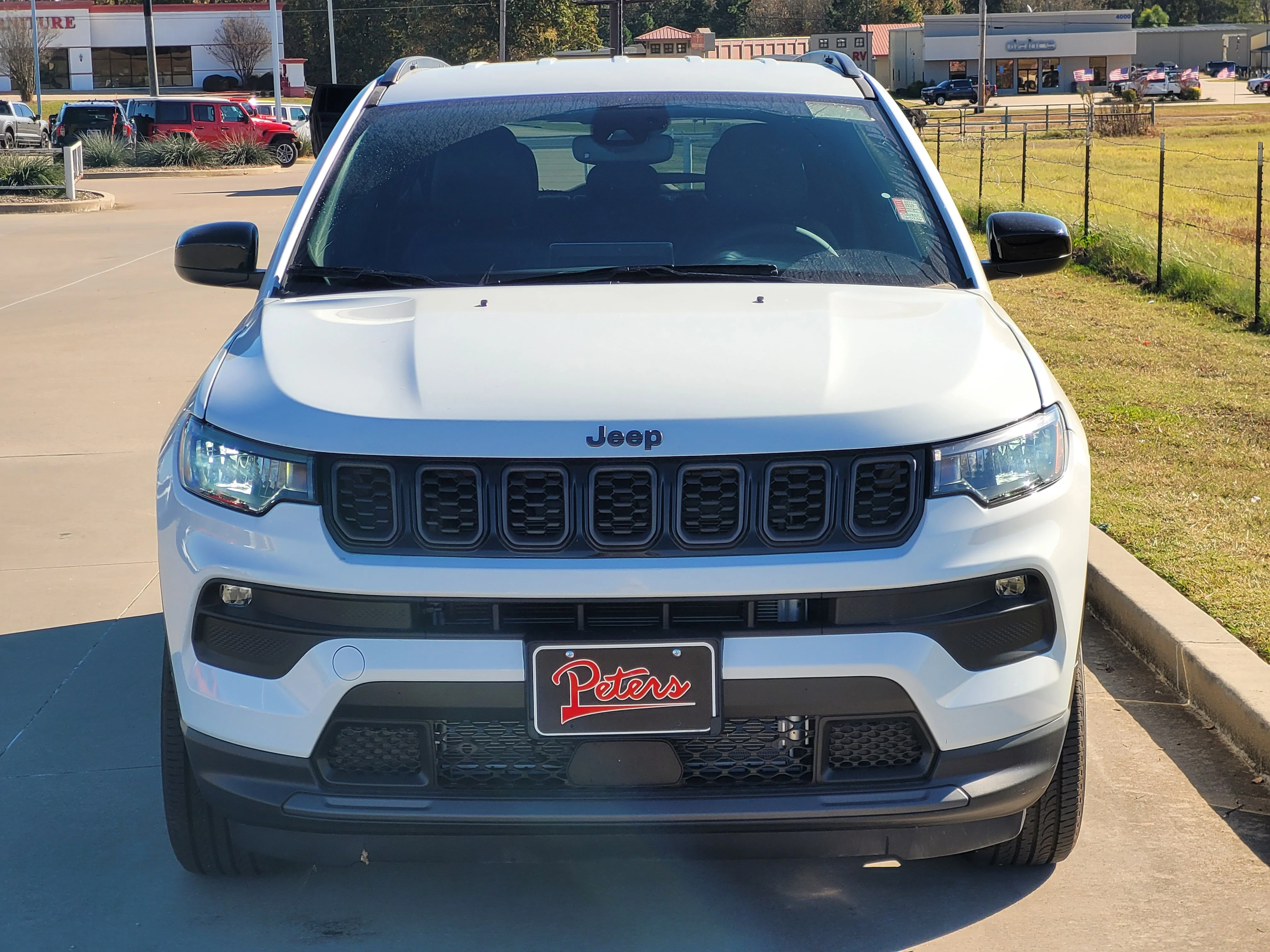 New 2026 Bright White Clearcoat Jeep Latitude image 2