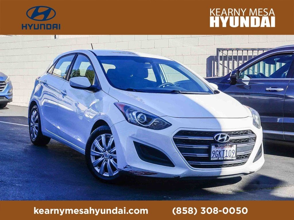 2017 Hyundai Elantra GT GT Automatic's photo