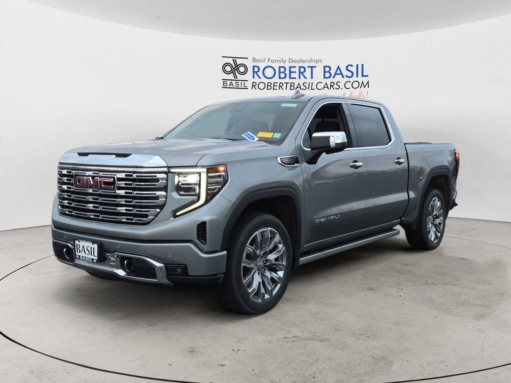 2025 GMC Sierra 4WD Crew Cab Short Box Denali's photo