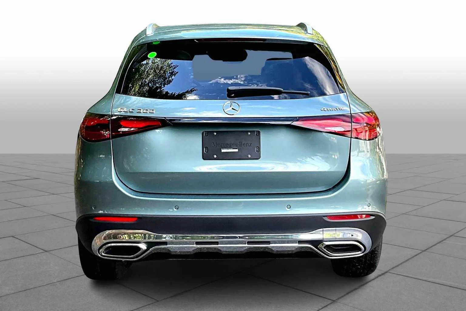 New 2026 Verde Silver Metallic Mercedes-Benz GLC 300 image 5