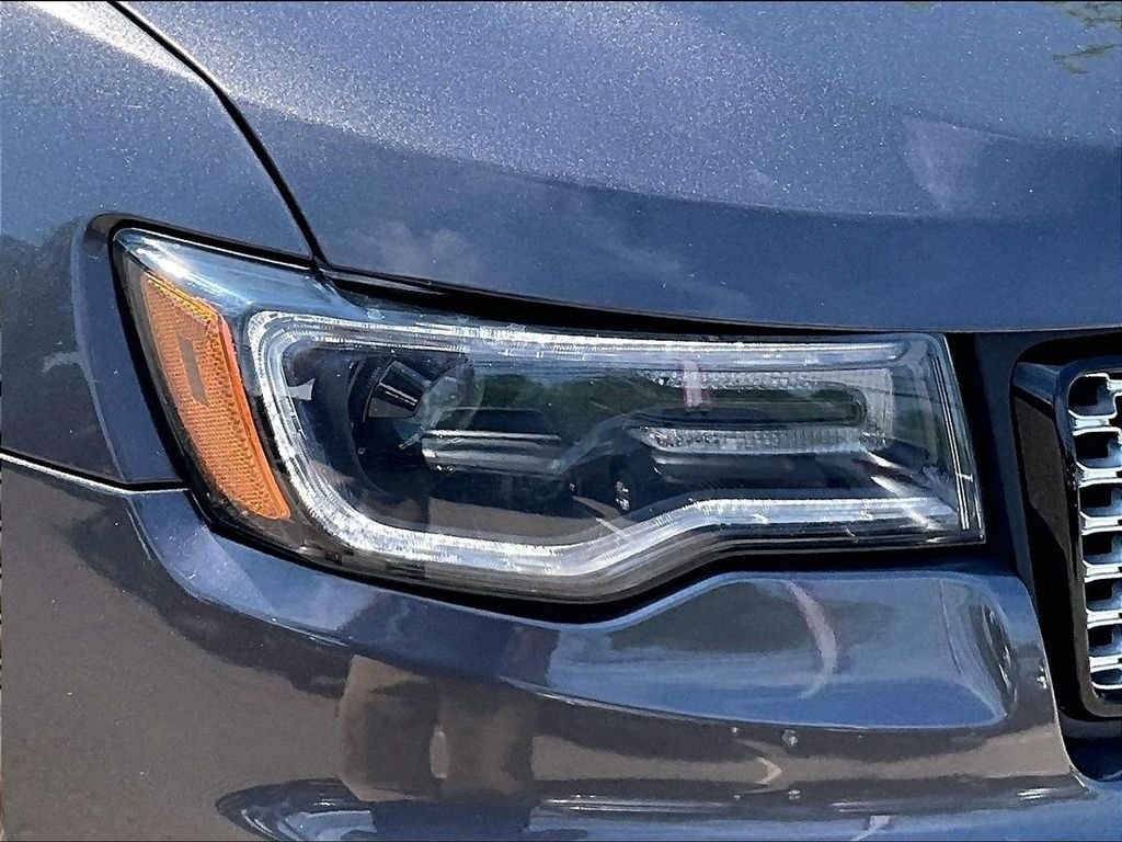 Used 2020 Gray Jeep Altitude image 30