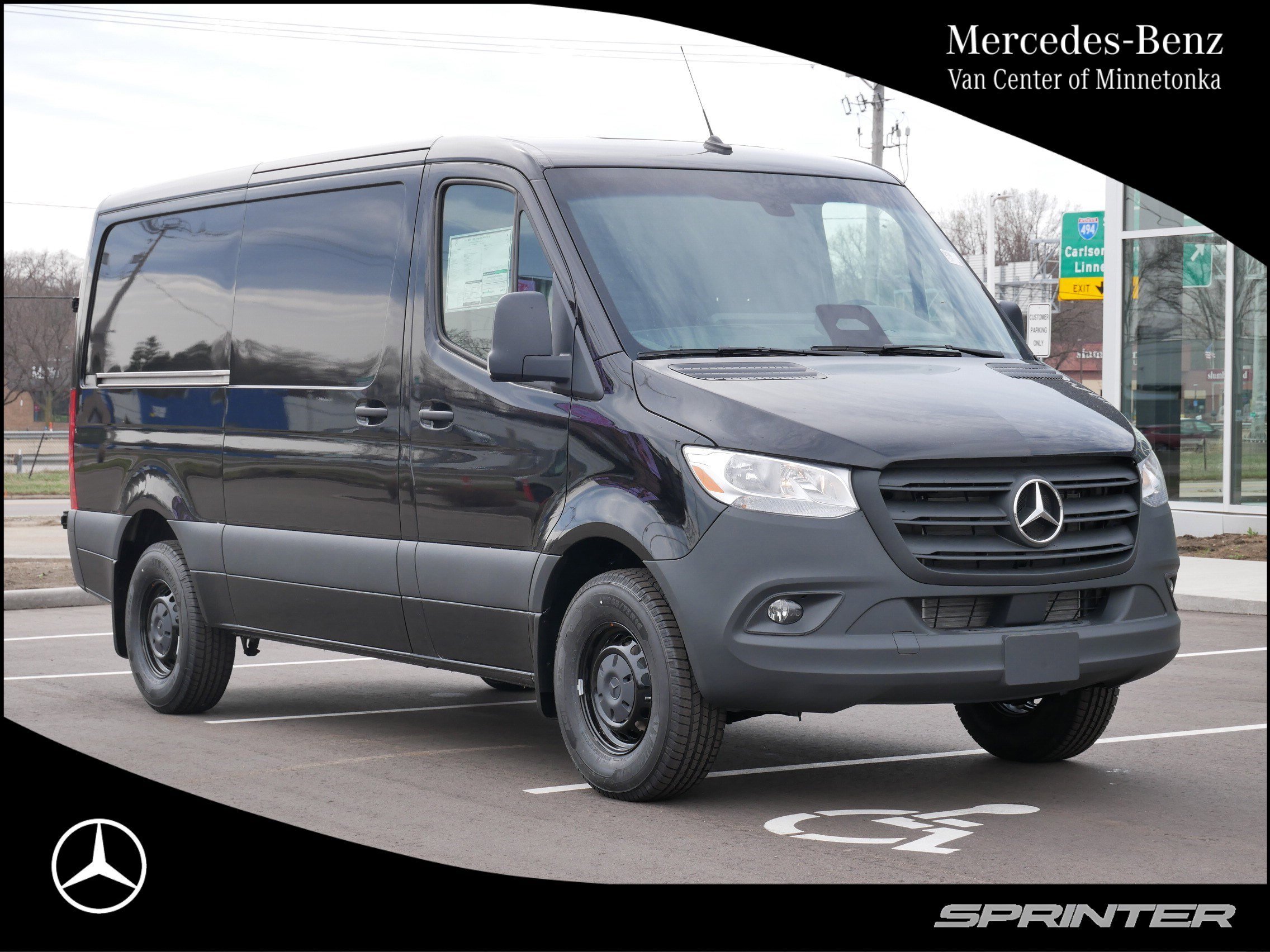 2026 Mercedes-Benz Sprinter 2500 144 WB's photo