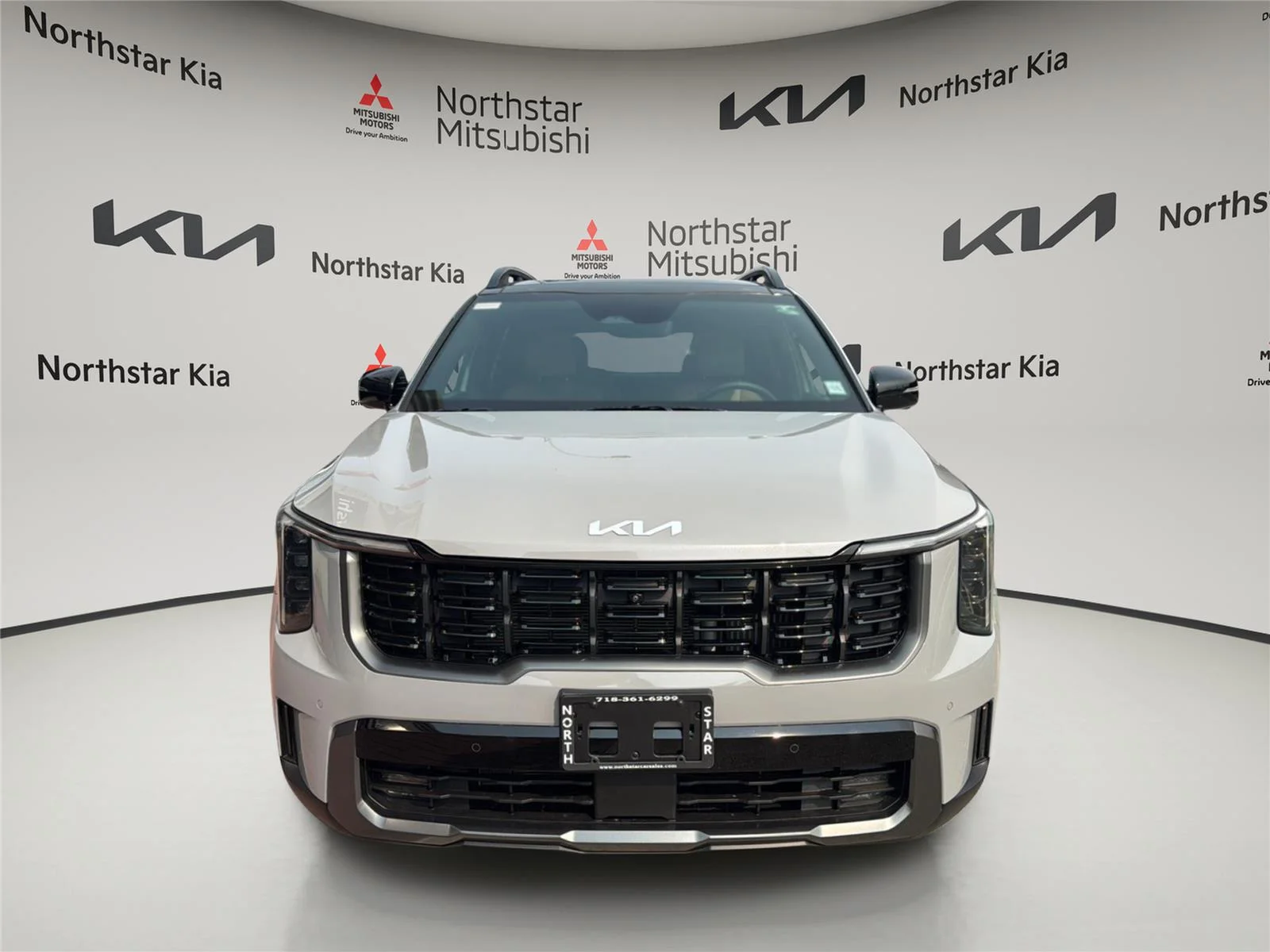 Used 2024 Wolf Gray Kia X-Pro SX Prestige image 10