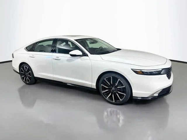 New 2026 Platinum White Pearl Honda Touring image 21