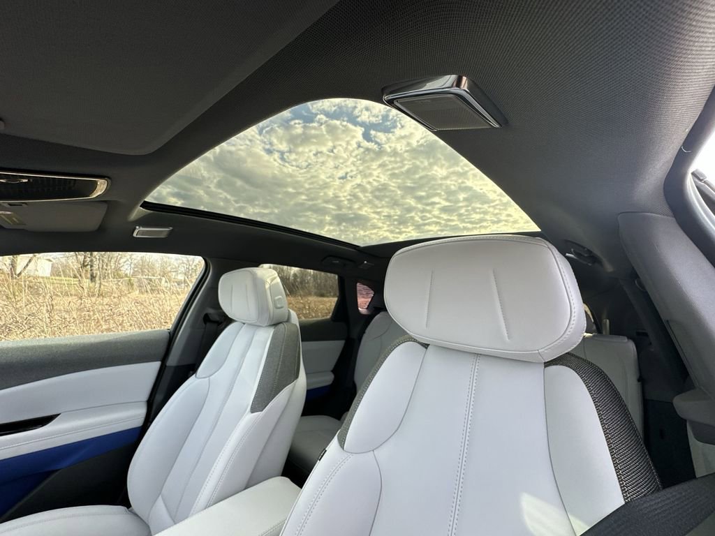 2026 Cadillac OPTIQ Sport - Photo 22