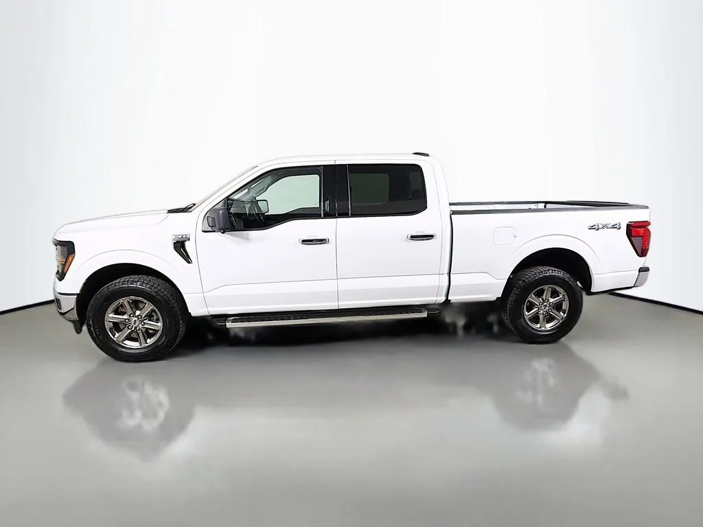 Used 2024 White Ford XLT image 9