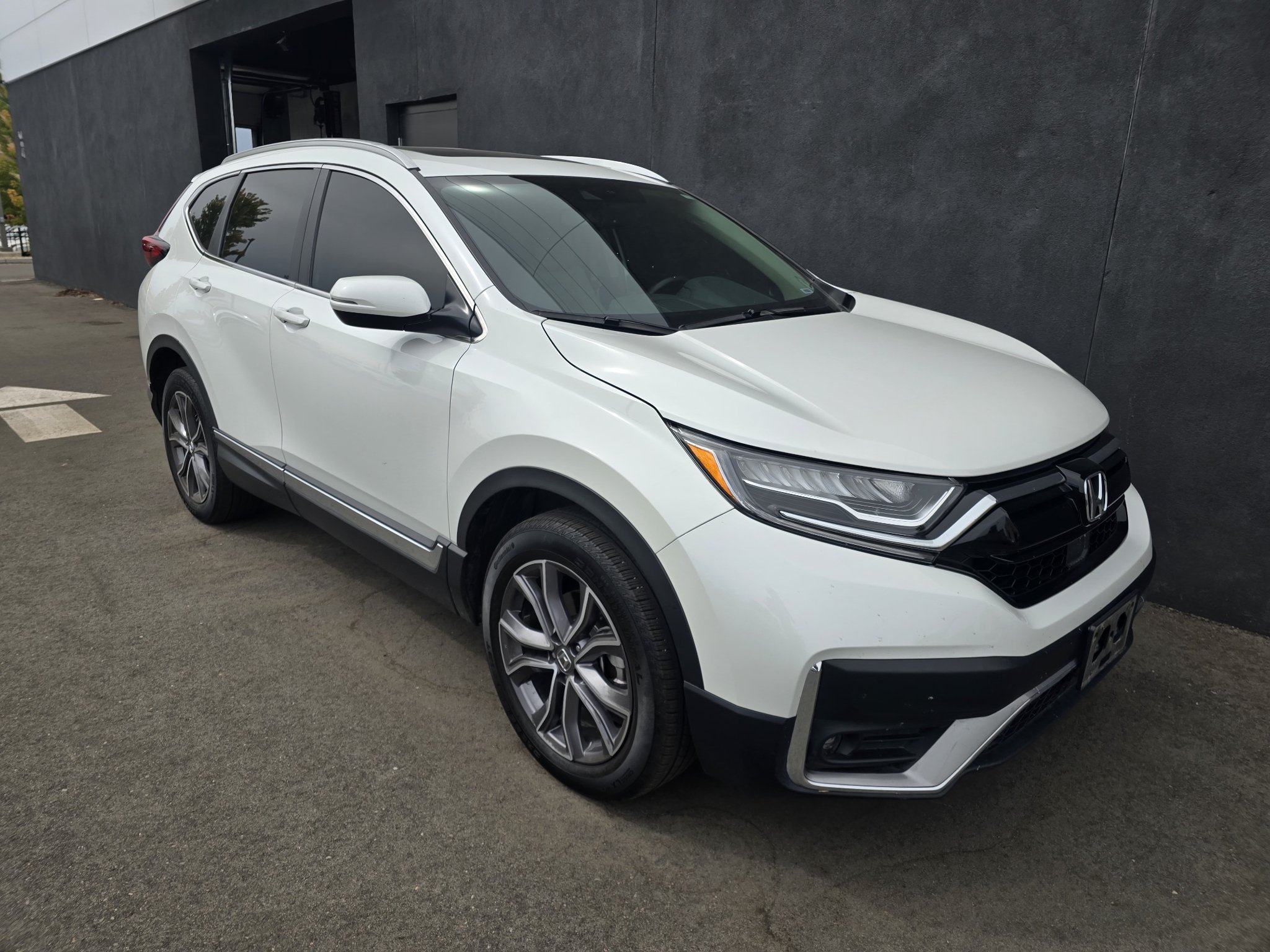 Used 2021 Platinum White Pearl Honda Touring image 6