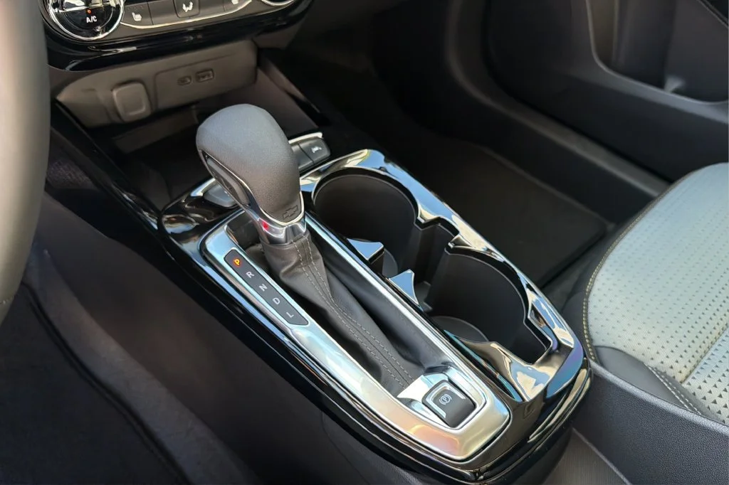 New 2026 Summit White Chevrolet LT image 30