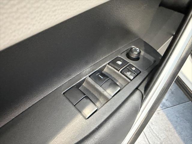 Certified Used 2023 WIND CHILL PEARL Toyota  image 26