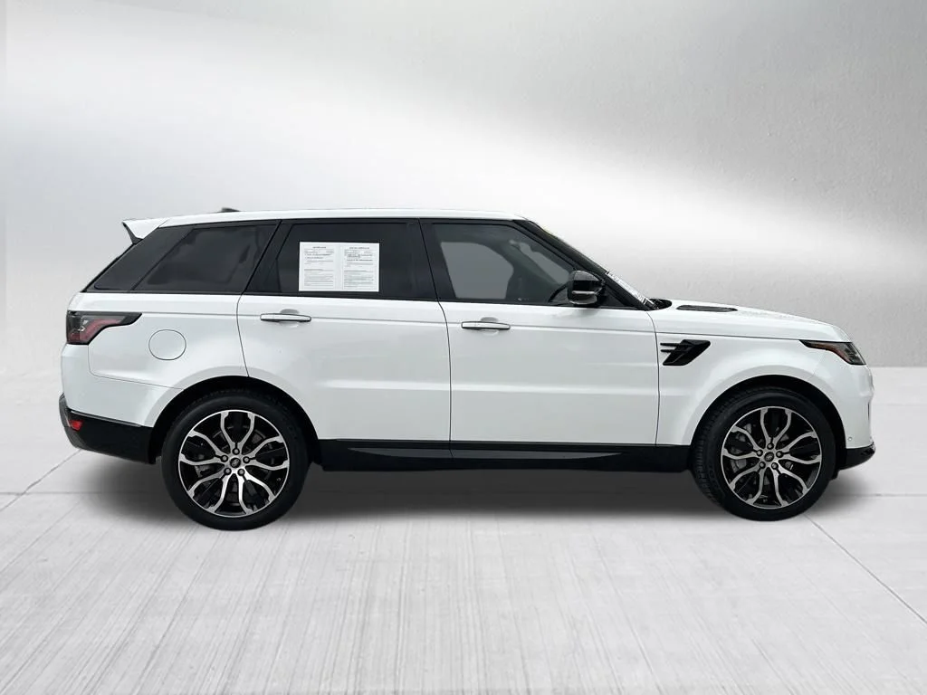 Used 2021 White Land Rover HSE Silver Edition image 4