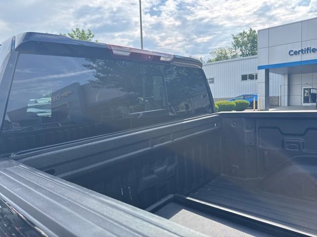 2025 Chevrolet Silverado 1500 ZR2 - Photo 11