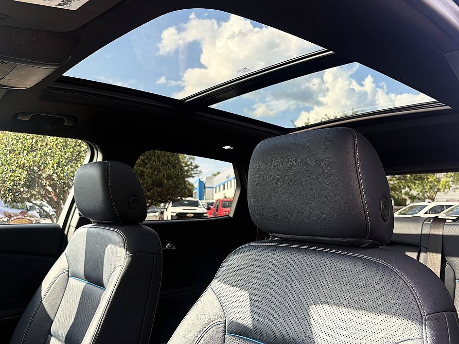 Used 2023 Black Chevrolet RS image 18