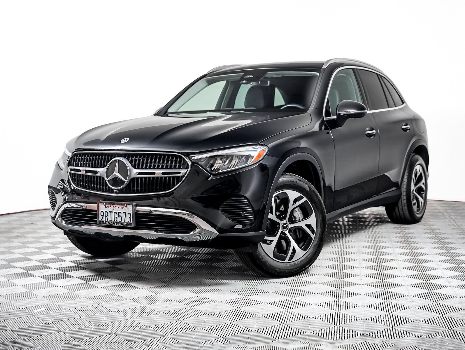 2025 Mercedes-Benz GLC