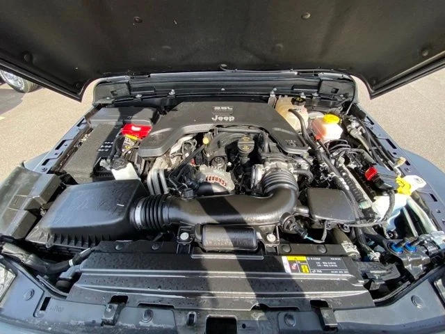 Used 2020 Gray Jeep Sport S image 24
