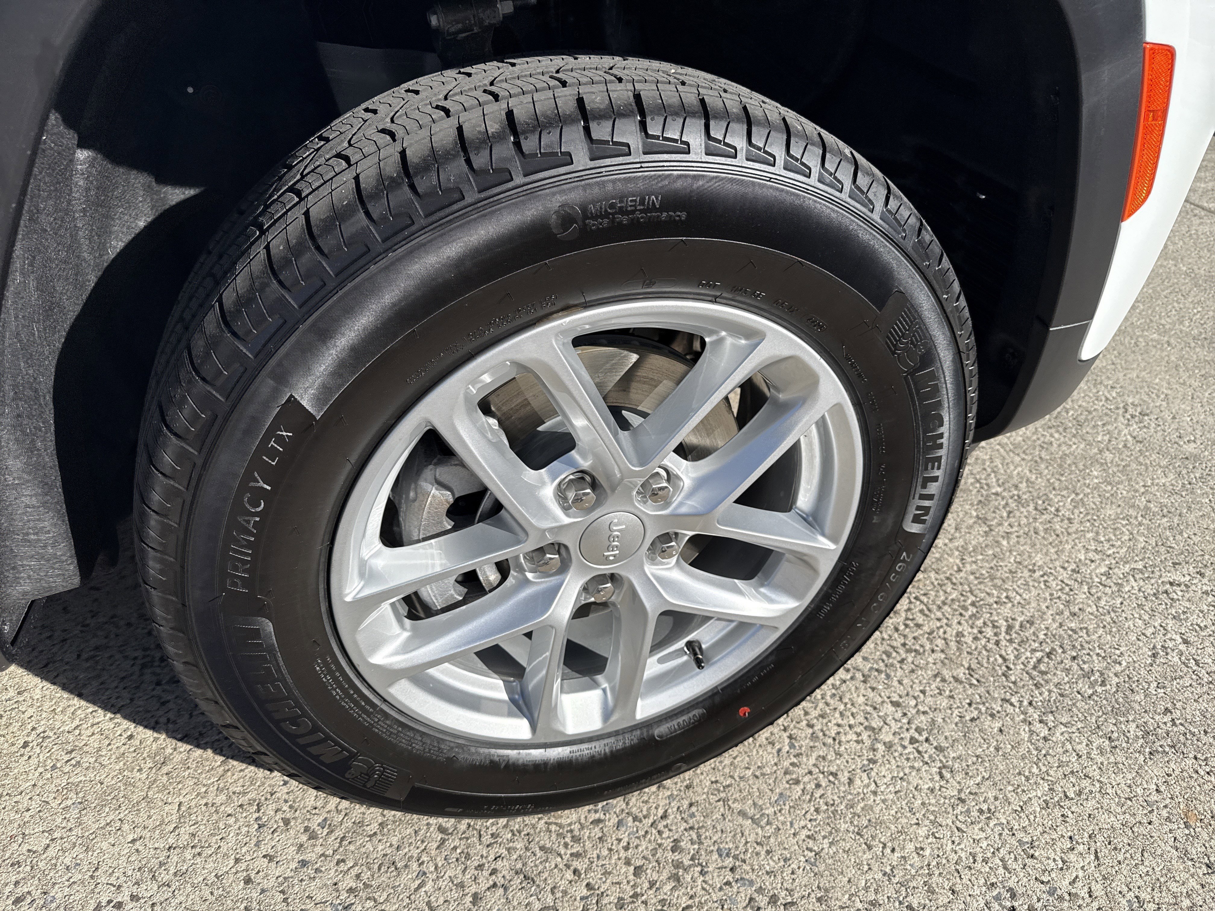 New 2025 Bright White Clearcoat Jeep Laredo image 13