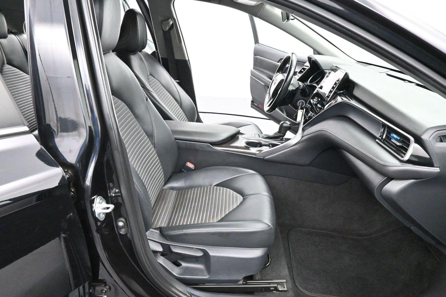 Used 2023 Midnight Black Metallic Toyota SE image 28