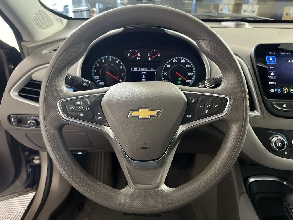 Used 2025 Gray Chevrolet LT image 11