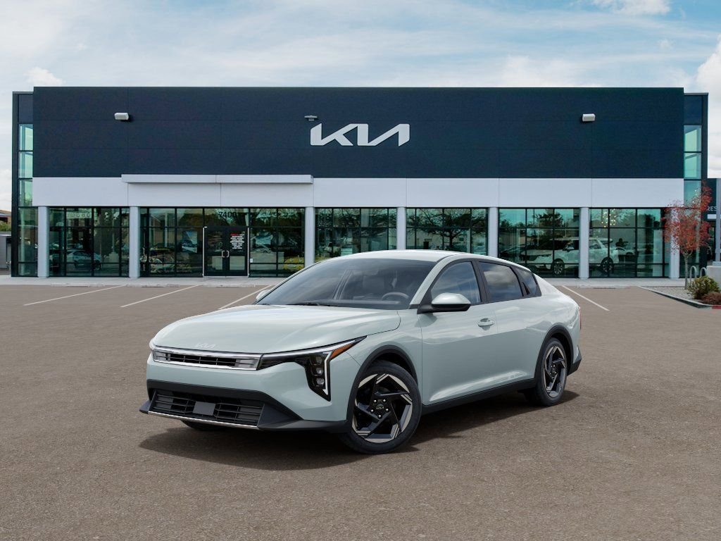 2026 Kia K4 EX AT's photo
