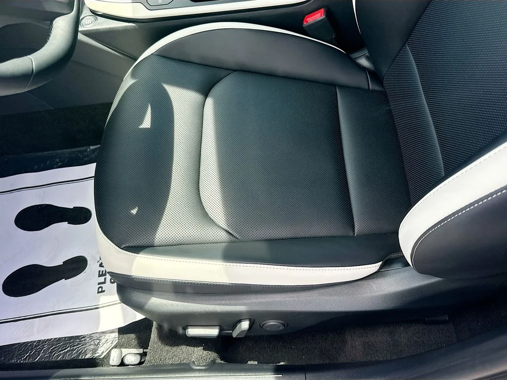 New 2026 Snow White Pearl Kia GT-Line Turbo image 20