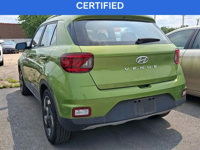 Certified Used 2023 Green Hyundai SEL image 4