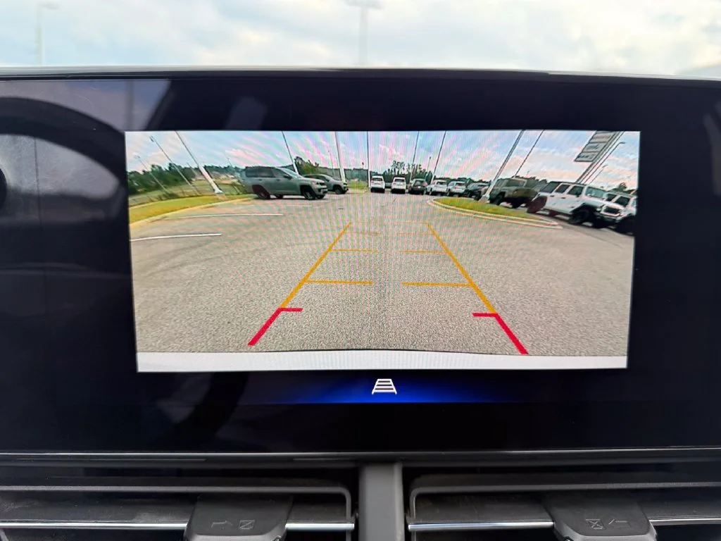 Used 2024 White Chevrolet ACTIV image 12