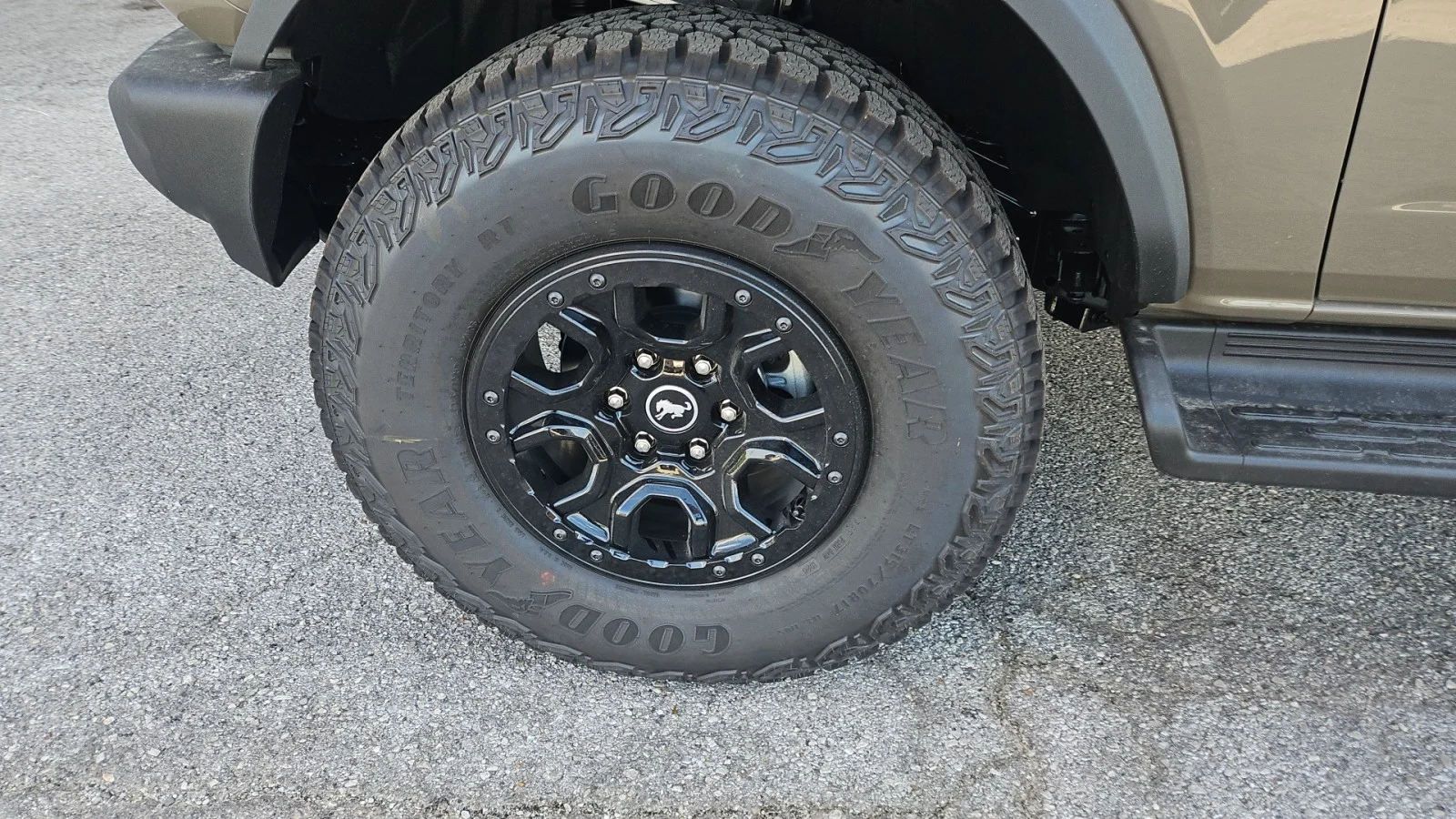 New 2026 Marsh Gray Ford Outer Banks 4WD image 9
