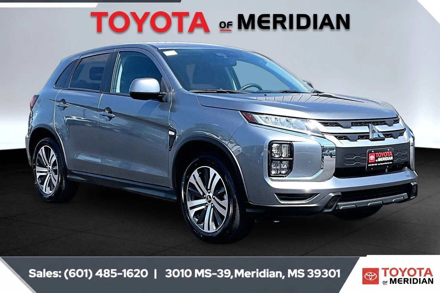Used 2024 Alloy Silver Metallic Mitsubishi ES image 1