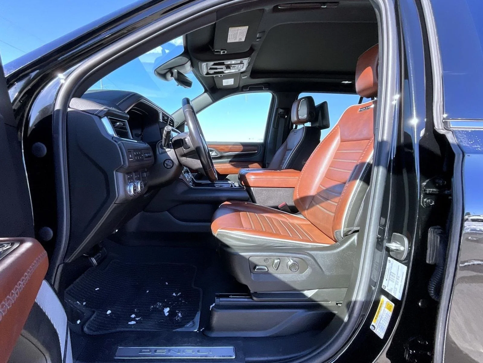 Used 2023 Black GMC Denali Ultimate image 10