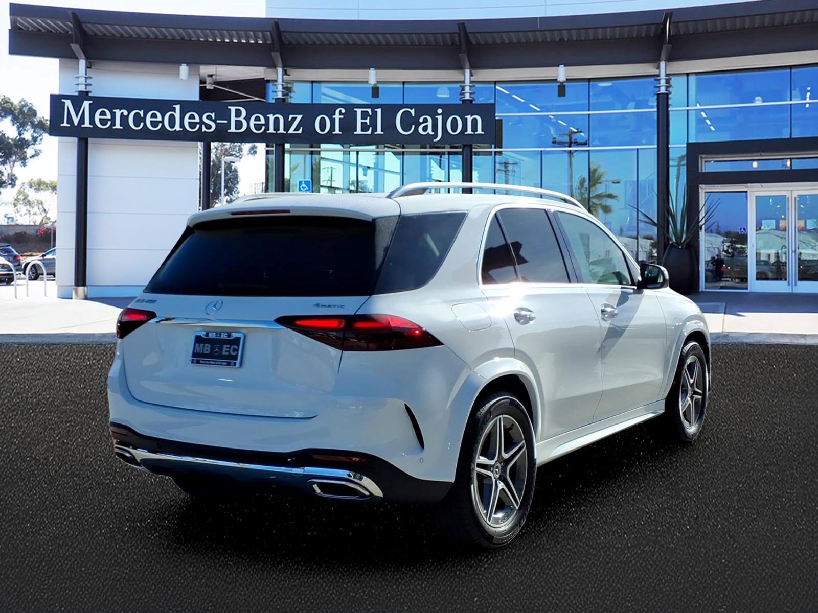New 2026 Polar White Mercedes-Benz 450 image 3
