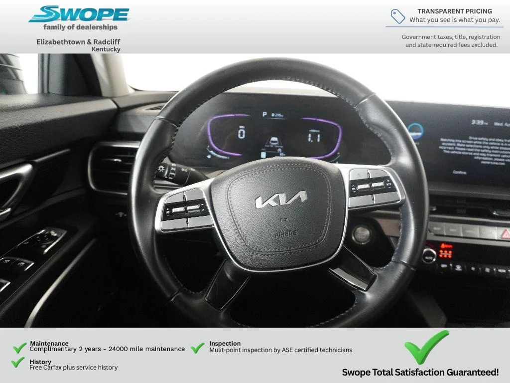 Used 2024 Gravity Gray Kia LX image 17