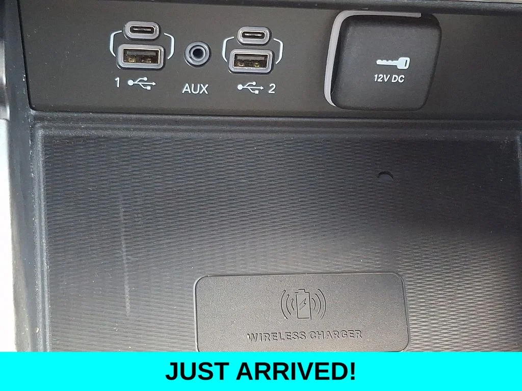Certified Used 2023 Silver Jeep Limited image 24