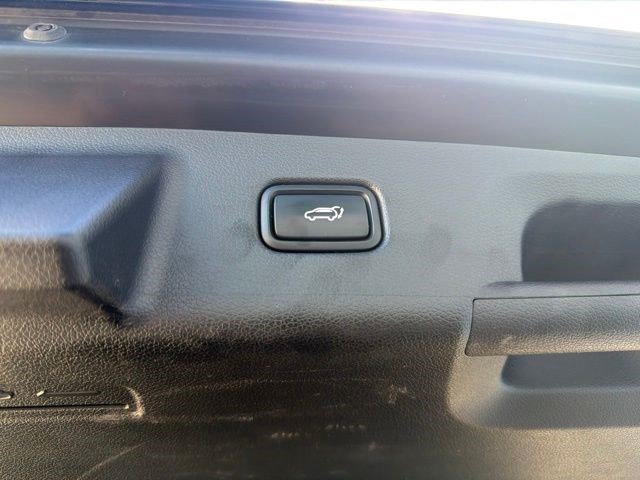 Used 2021 Becketts Black Hyundai SEL image 16
