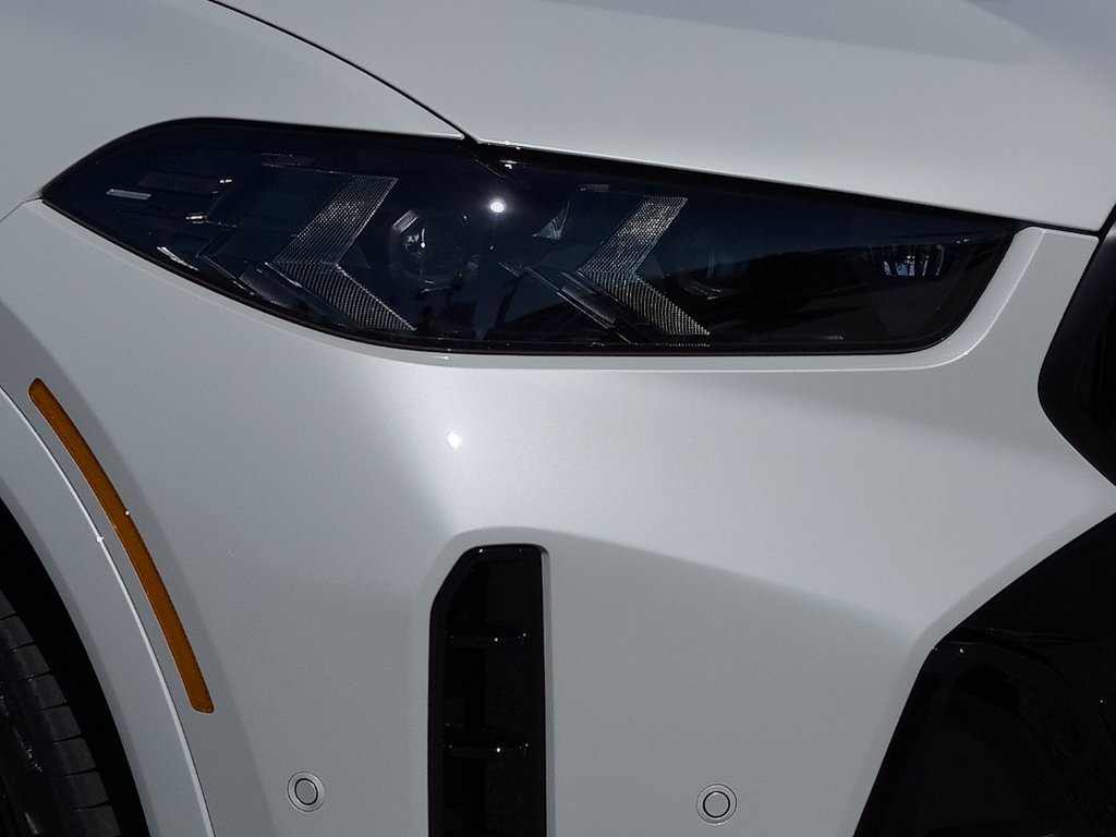 New 2027 Mineral White Metallic BMW xDrive40i image 8