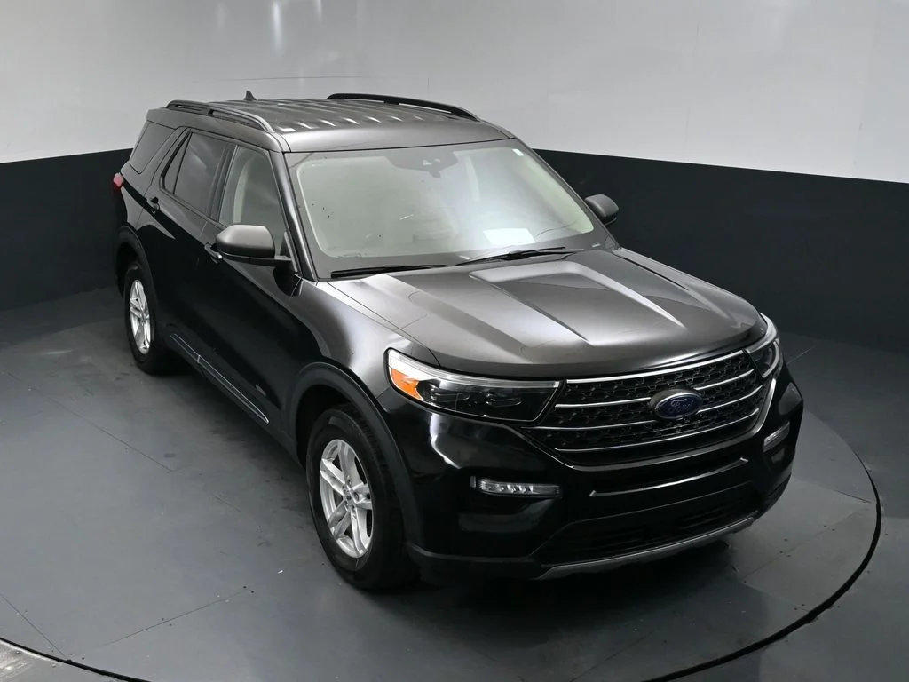 Used 2023 Black Ford XLT image 14