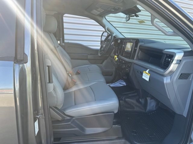 2025 Ford F-250 Super Duty XL - Photo 30
