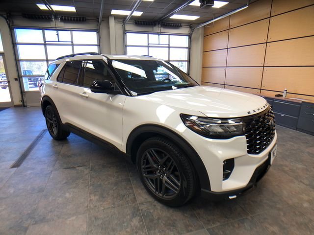2025 Ford Explorer ST 4WD (PL535)'s photo