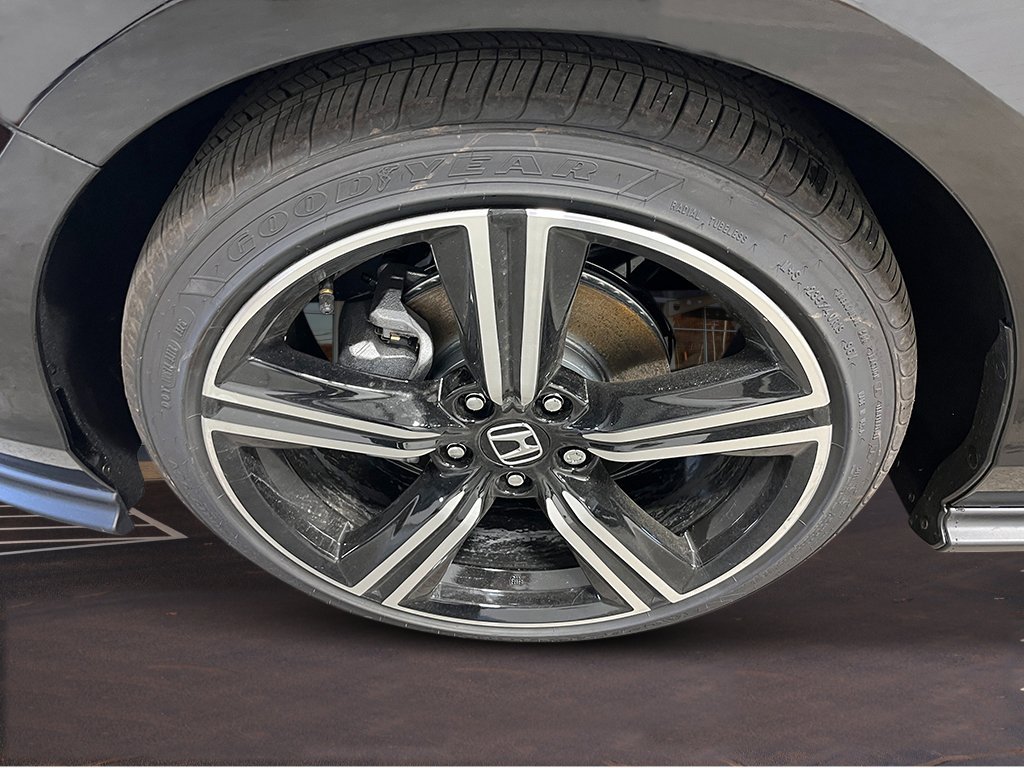 New 2026 Crystal Black Pearl Honda SE image 10