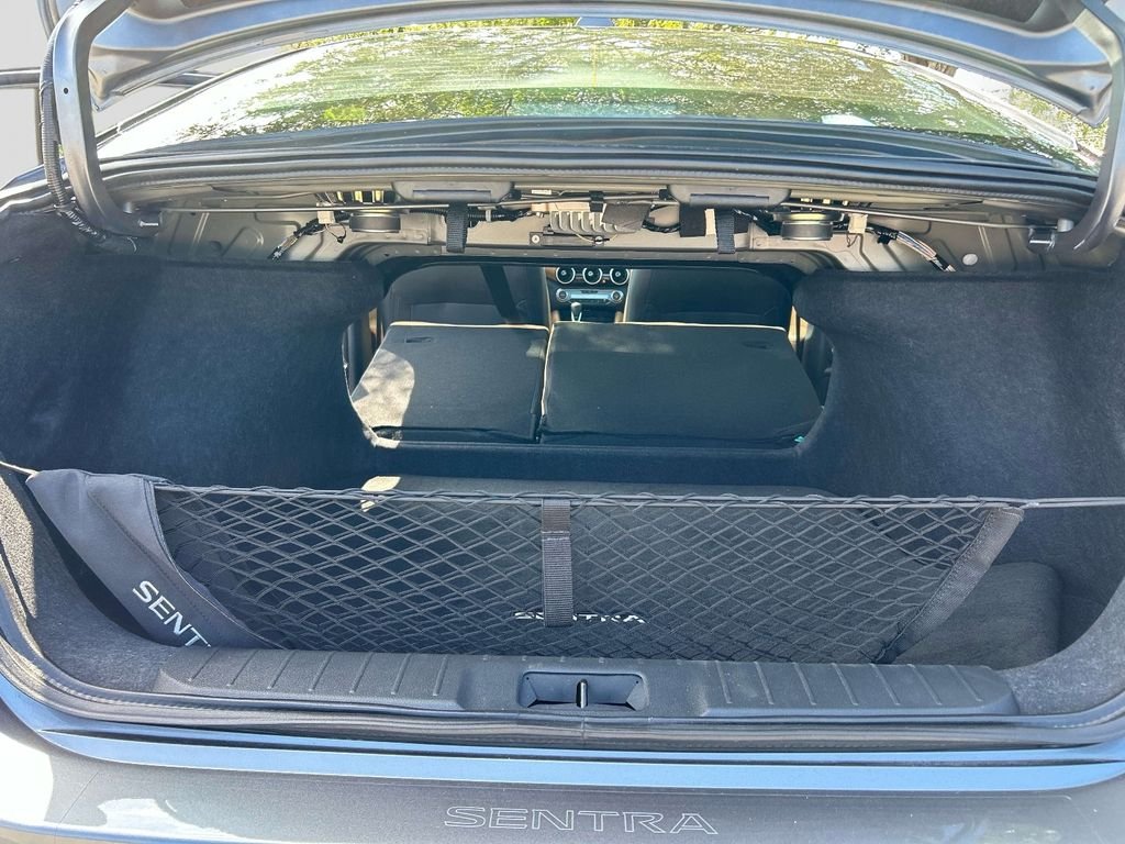 Used 2025 Gray Nissan SV image 13