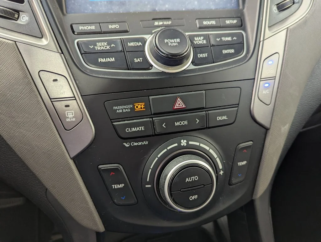 Used 2016 Gray Hyundai 2.0T image 12