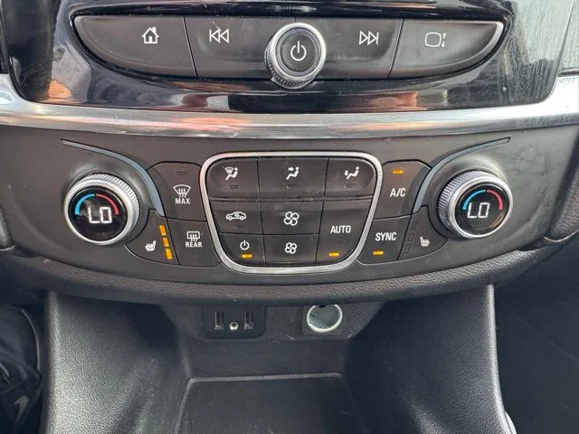 Used 2018 Black Currant Chevrolet 3LT image 25