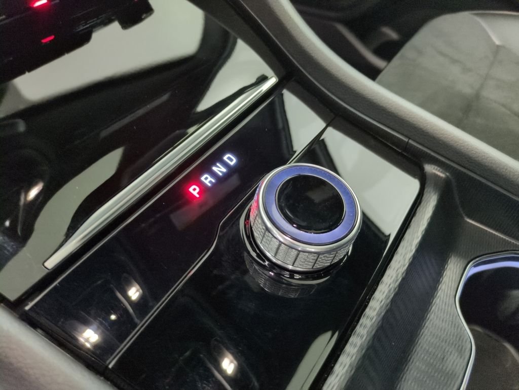 Used 2025  Jeep Altitude X image 26
