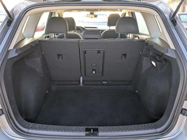 Used 2024  Volkswagen S image 13