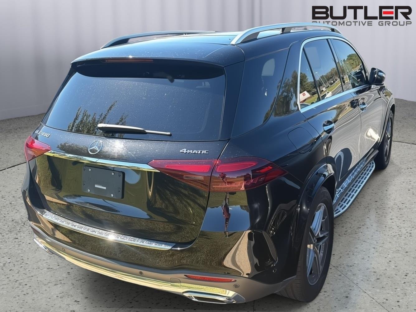 Used 2025 Obsidian Black Metallic Mercedes-Benz GLE 450 image 8