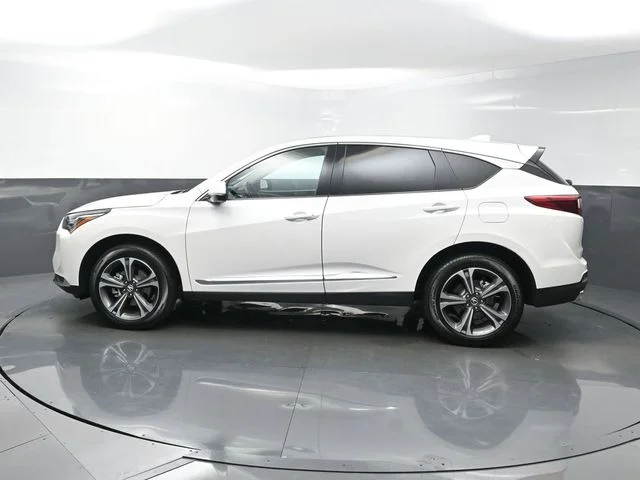 Used 2025 White Acura Technology Package image 4