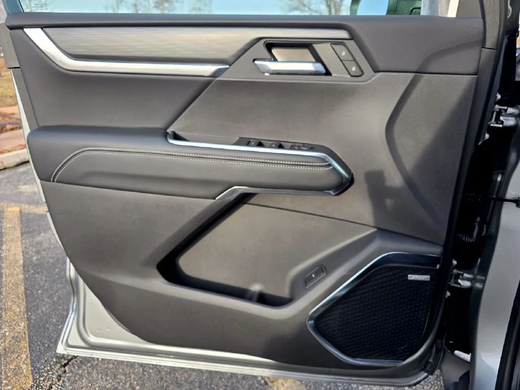 2026 GMC Acadia Elevation - Photo 12
