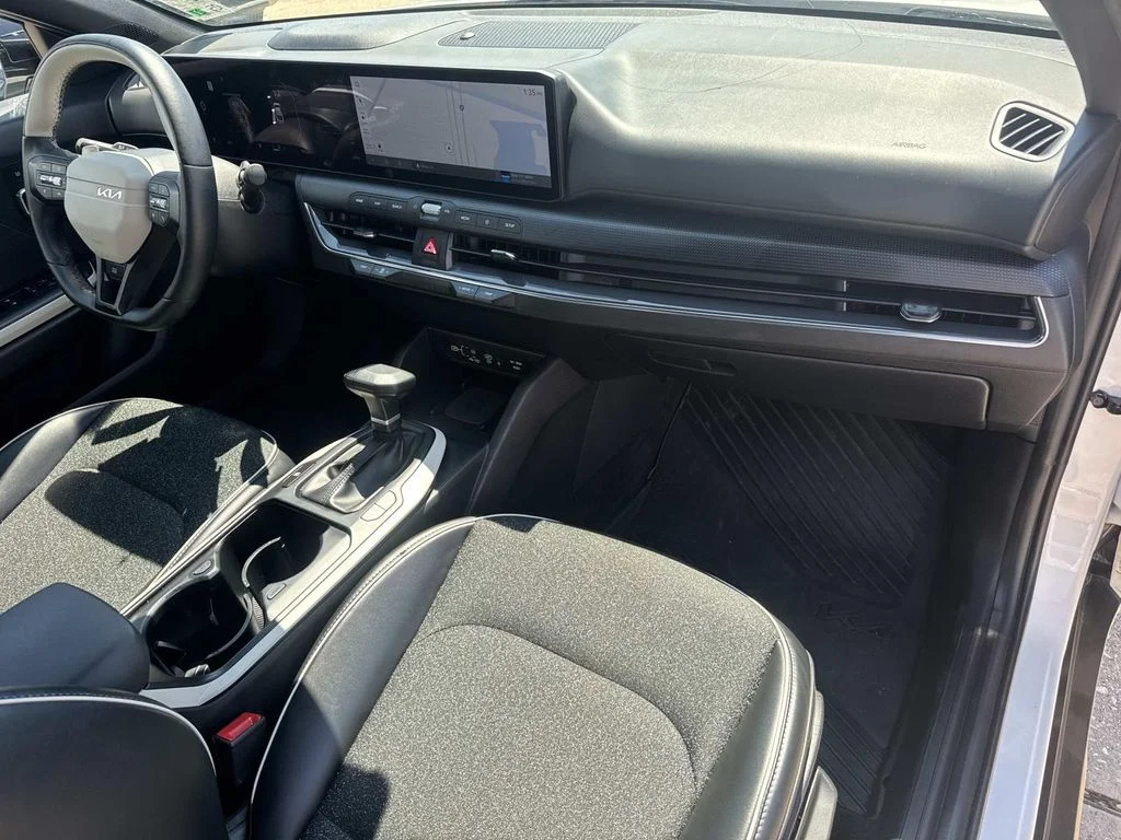 Certified Used 2025 White Kia GT-Line image 11