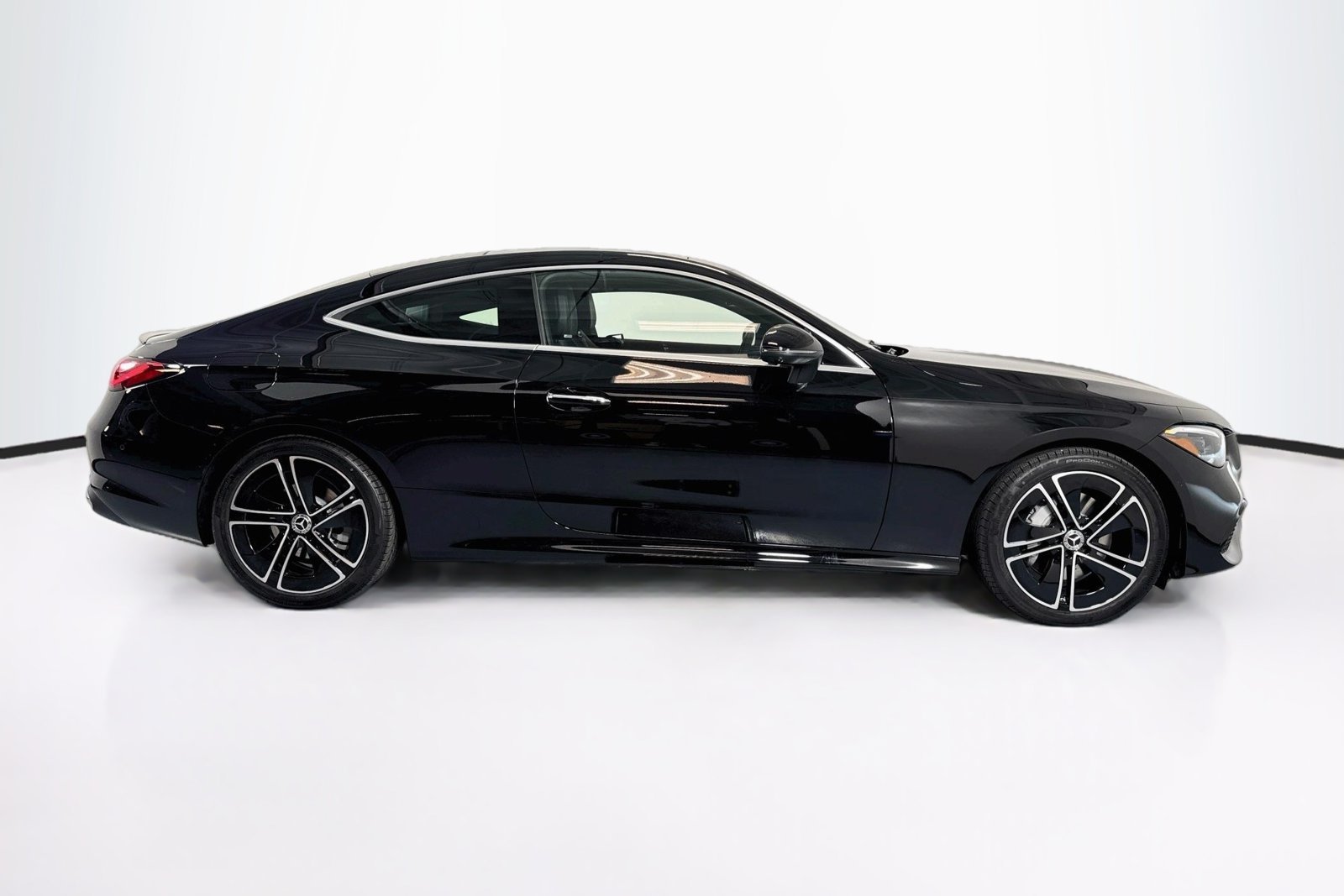 New 2027 Black Mercedes-Benz CLE 300 image 4
