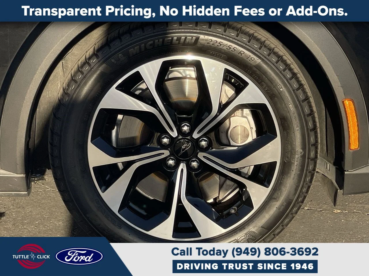 Used 2024 SHADOW BLACK Ford Select image 19