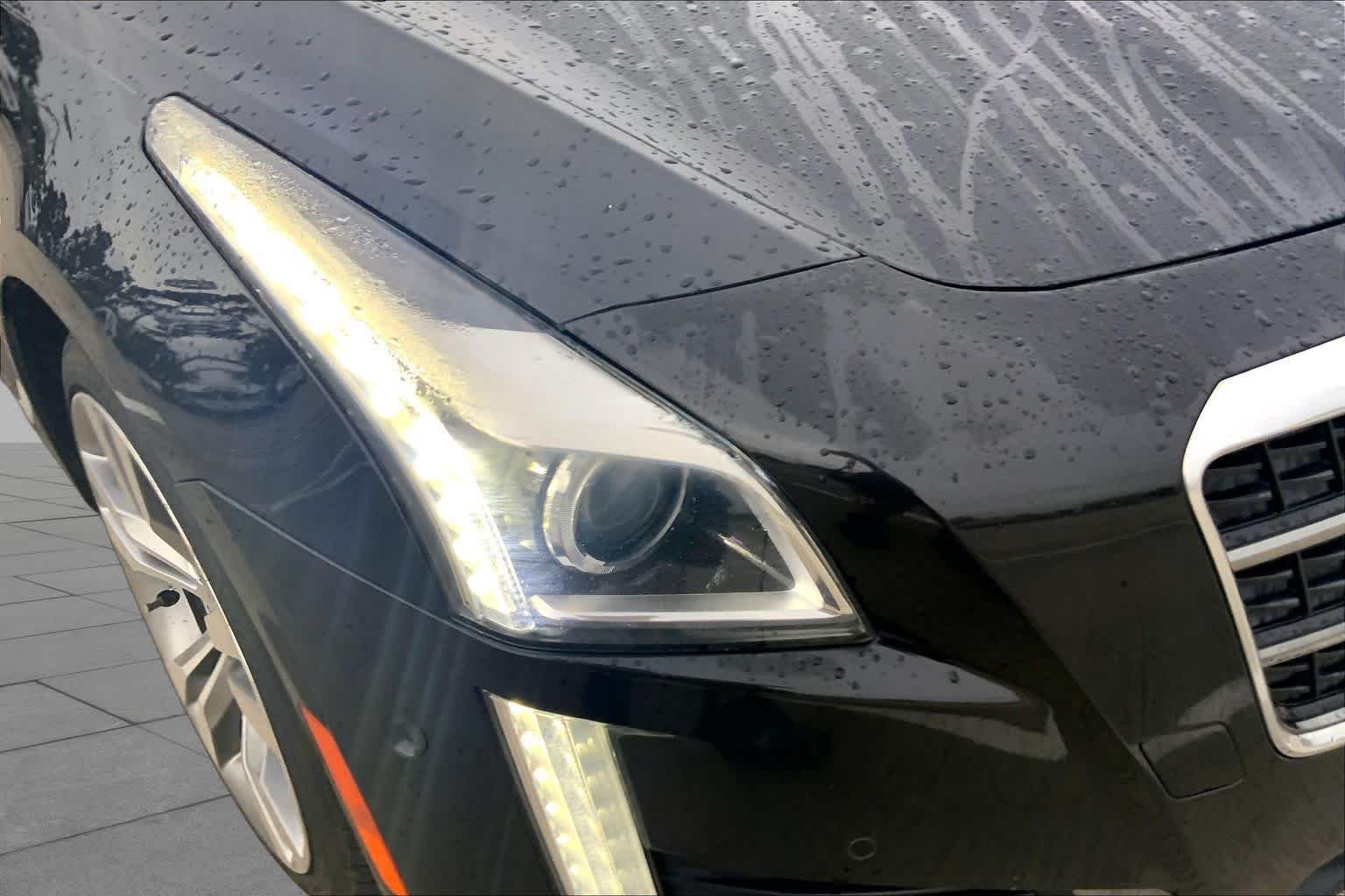 Used 2014 Black Diamond Tricoat Cadillac Vsport Premium RWD image 27